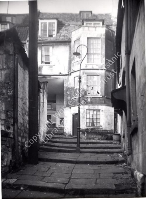 Bath0002.jpg