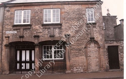 Crewkerne0001.jpg