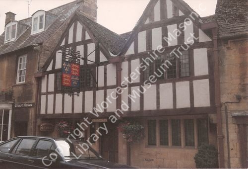 ChippingCamden0001.jpg