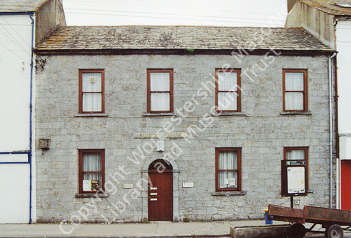 Nenagh0001.jpg