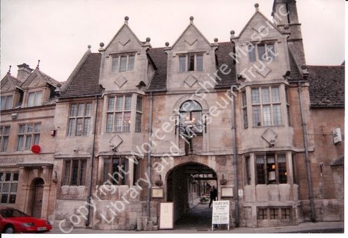 Oundle0001.jpg