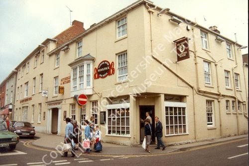 Warwick0003.jpg